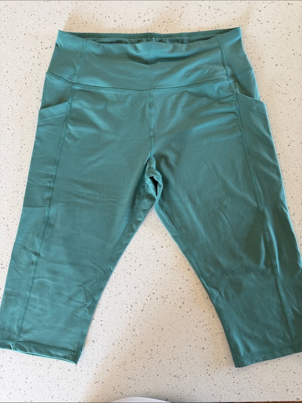 Women’s High-Waist Athletic Capri Leggings - Teal